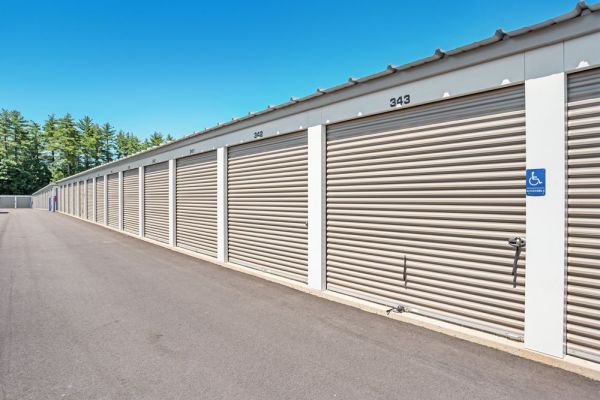 Extra Space Storage - 6211 - Pembroke - Sand Road - 627 Sand Road