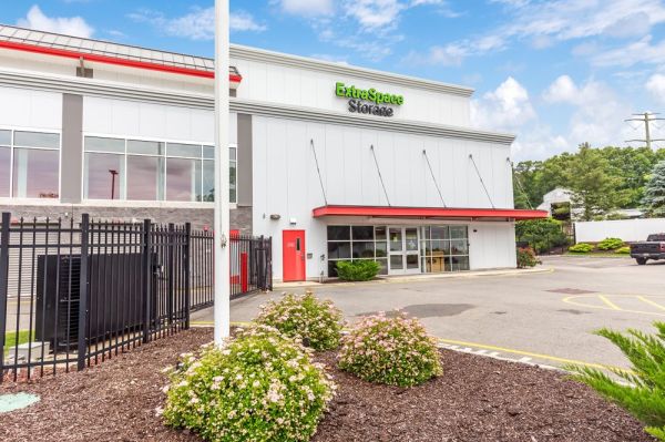 Extra Space Storage - 6304 - Montville - 352 Main Rd - 352 Main Road