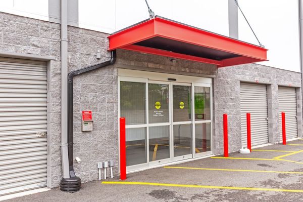Extra Space Storage - 6304 - Montville - 352 Main Rd - 352 Main Road