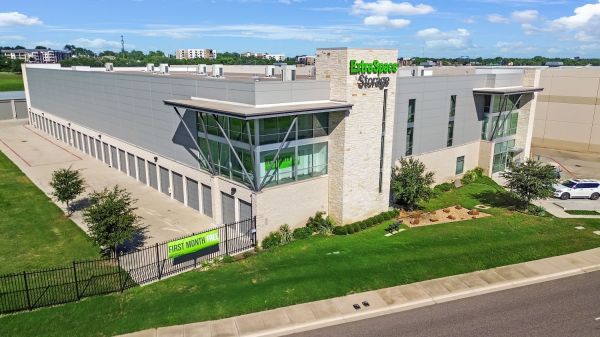 Extra Space Storage - 6310 - Fort Worth 650 North Fwy - 650 North Freeway
