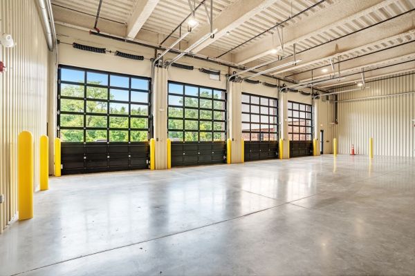 Extra Space Storage - 6130 - Fort Washington - Virginia Dr - 1055 Virginia Drive
