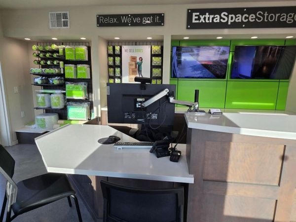 Extra Space Storage - 6082 - Hollister - Fallon Rd - 90 Fallon Road