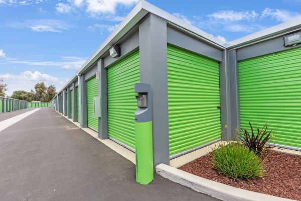 Extra Space Storage - 6082 - Hollister - Fallon Rd - 90 Fallon Road