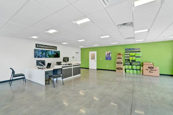 Extra Space Storage - 7969 - Gainesville - Ridge Rd - 891 West Ridge Road