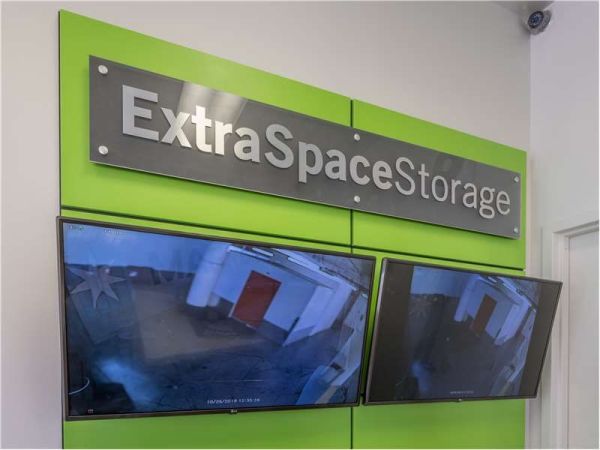 Extra Space Storage - 8884 - Bronx - Wales Ave - 359 Wales Avenue