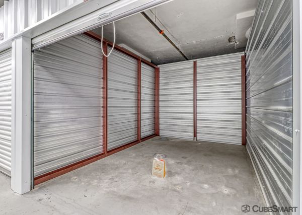 CubeSmart Self Storage MO Saint Joseph S 5th St - 402 South 5th Street