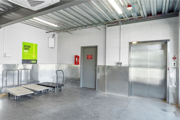 Extra Space Storage - 6294 - Sarasota - N Cattlemen Rd - 450 North Cattlemen Road