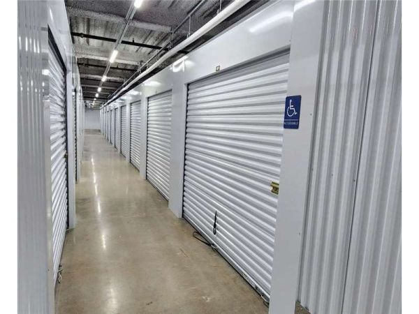 Extra Space Storage - 6052 - Austin - Ben White Blvd - 7110 East Ben White Boulevard