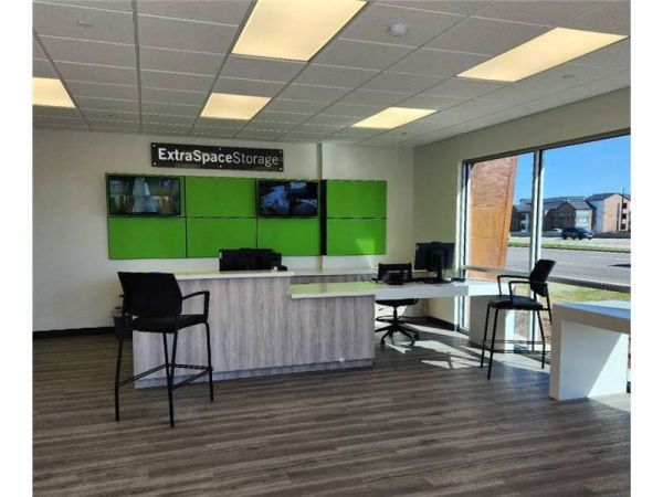 Extra Space Storage - 6052 - Austin - Ben White Blvd - 7110 East Ben White Boulevard