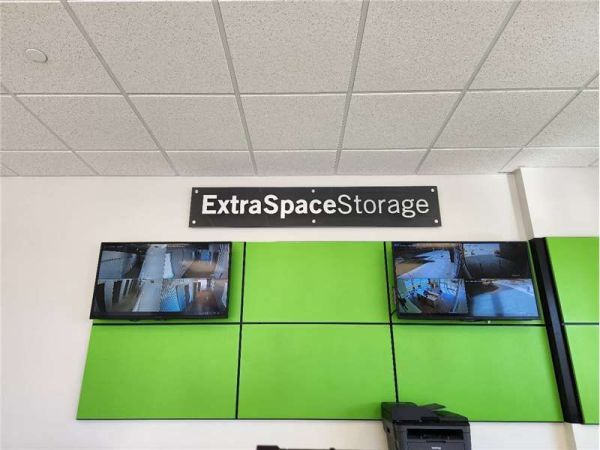 Extra Space Storage - 6052 - Austin - Ben White Blvd - 7110 East Ben White Boulevard