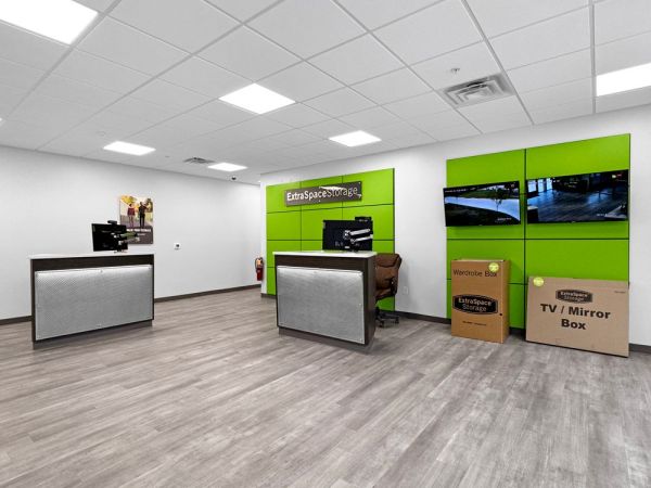 Extra Space Storage - 6084 - Omaha - Dodge Rd - 11548 West Dodge Road