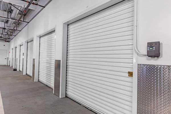 Extra Space Storage - 6163 - Los Angeles - 2515 S Broadway - 2515 South Broadway