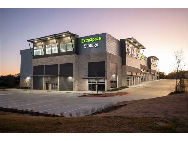 Extra Space Storage - 6195 - Georgetown - University Ave - 2801 West University Avenue