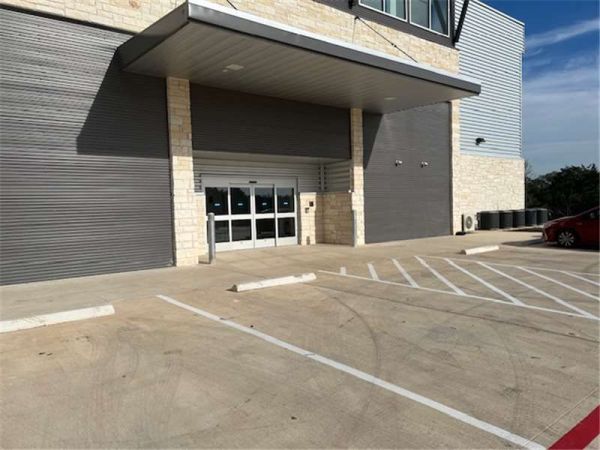 Extra Space Storage - 6195 - Georgetown - University Ave - 2801 West University Avenue