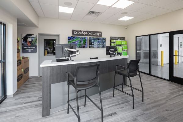 Extra Space Storage - 6313 - Trenton - New York Ave - 650 New York Avenue