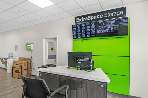 Extra Space Storage - 7923 - New Orleans - Franklin Ave - 6750 Franklin Avenue