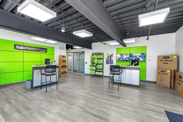 Extra Space Storage - 7814 - Bradenton - 5311 34th St W - 5311 34th Street West