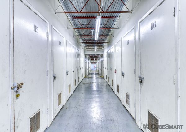 CubeSmart Self Storage TX Fort Worth S Freeway - 4901 South Freeway