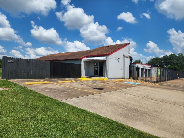 Extra Space Storage - 6389 - Houston - 11702 Beechnut St - 11702 Beechnut Street