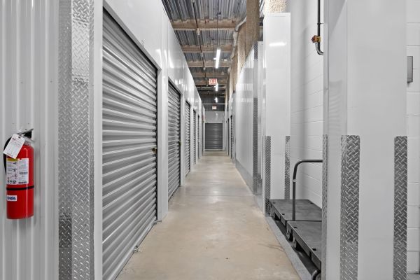 Extra Space Storage - 6381 - Chicago - 5160 N Northwest Hwy - 5160 North Northwest Highway