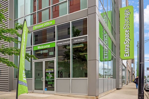 Extra Space Storage - 6381 - Chicago - 5160 N Northwest Hwy - 5160 North Northwest Highway