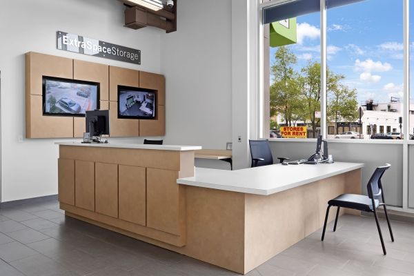 Extra Space Storage - 6381 - Chicago - 5160 N Northwest Hwy - 5160 North Northwest Highway