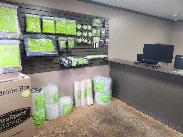 Extra Space Storage - 6408 - Houston - N Houston Rosslyn Rd - 5811 North Houston Rosslyn Road