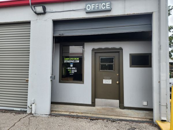 Extra Space Storage - 6408 - Houston - N Houston Rosslyn Rd - 5811 North Houston Rosslyn Road