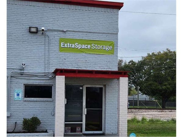Extra Space Storage - 6411 - Houston - Alabonson Rd - 8320 Alabonson Road