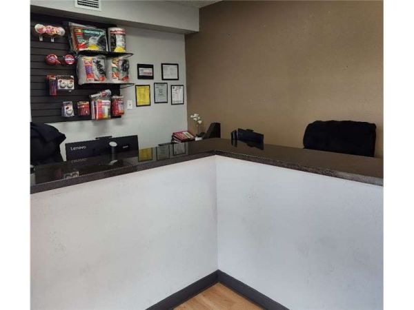 Extra Space Storage - 6411 - Houston - Alabonson Rd - 8320 Alabonson Road