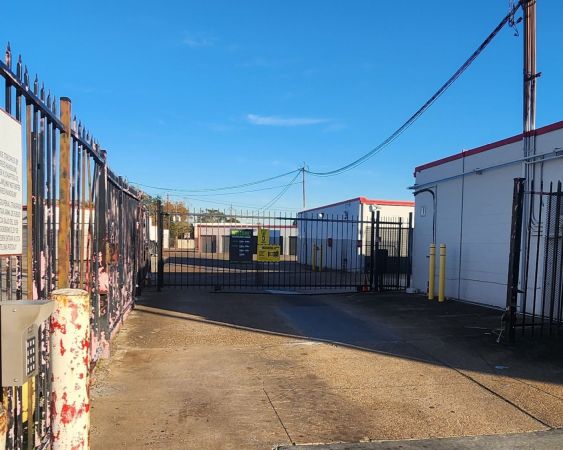 Extra Space Storage - 6399 - Houston - Wirt Rd - 2150 Wirt Road