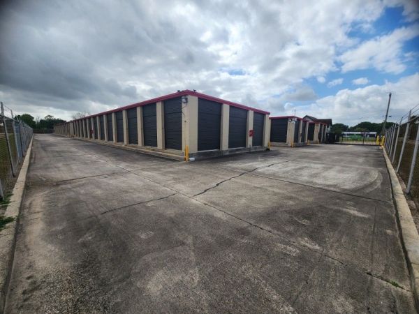 Extra Space Storage - 6406 - Deer Park - Marie St - 4806 Marie Lane