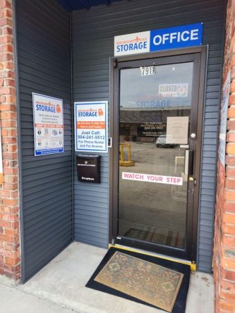New Orleans Lock Storage - 7911 Bullard Avenue