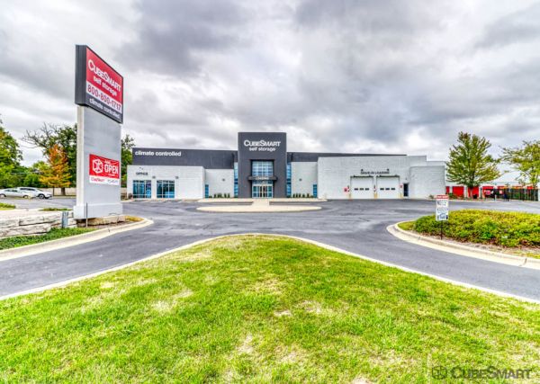 CubeSmart Self Storage - Grand Avenue - Gurnee IL - 18600 Grand Avenue