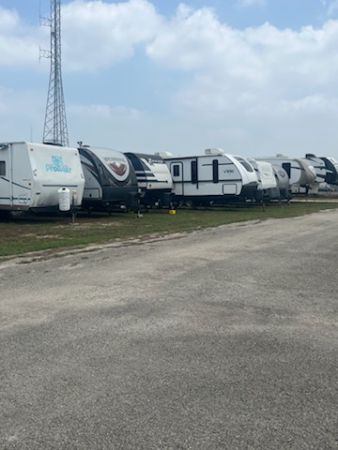 Rodeo Self Storage - 3090 West San Antonio Street