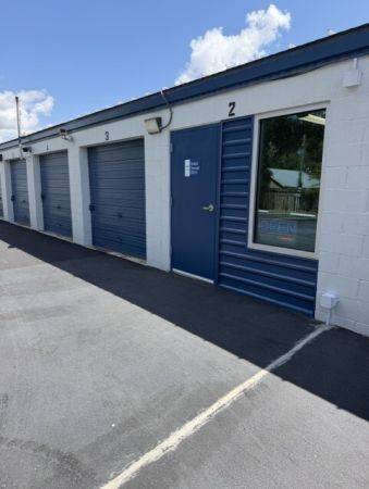 Rodeo Self Storage - 3090 West San Antonio Street