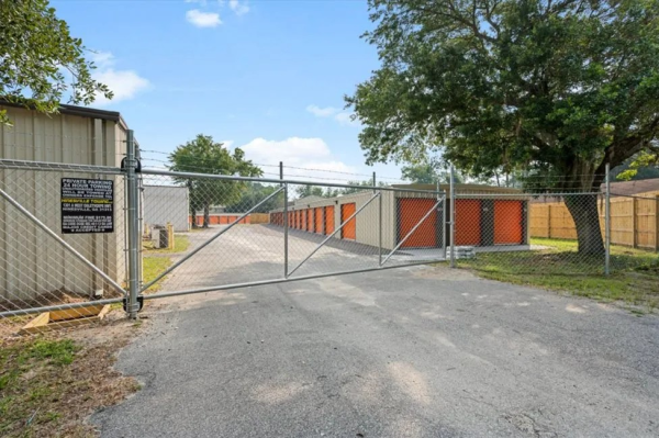 StoreGuard Self Storage - 404 Fraser Circle