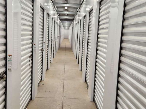 Extra Space Storage - 6280 - Hurricane - 260 N 3700 W - 260 North 3700 West