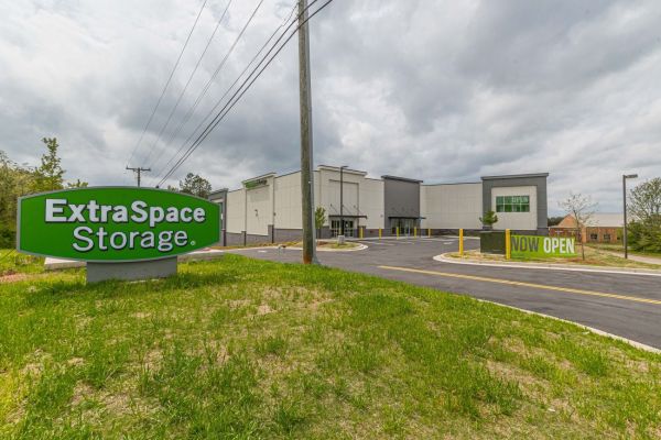Extra Space Storage - 6363 - Fayetteville - Lester Rd - 25 Lester Road