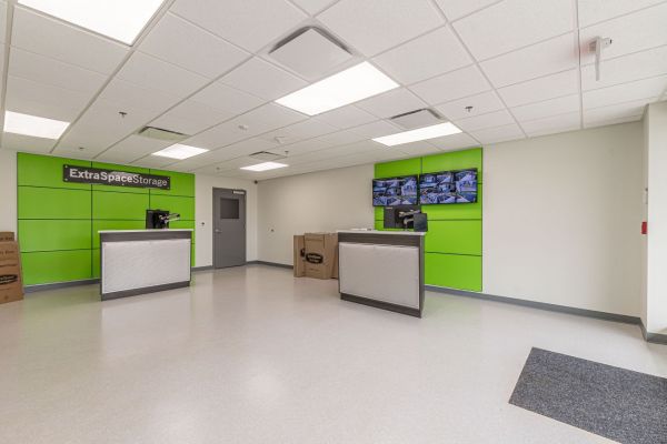 Extra Space Storage - 6363 - Fayetteville - Lester Rd - 25 Lester Road