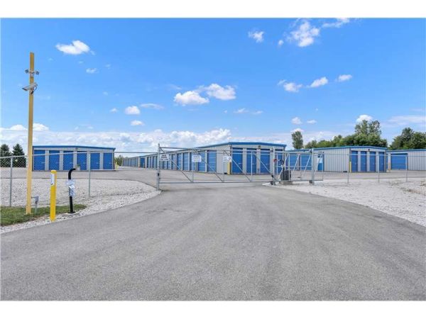 Extra Space Storage - 2169 - Normal - Main St - 2717 North Main Street