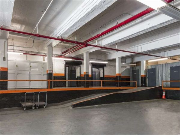 Extra Space Storage - 8878 - Bronx - Bronx Boulevard - 3240 Bronx Boulevard