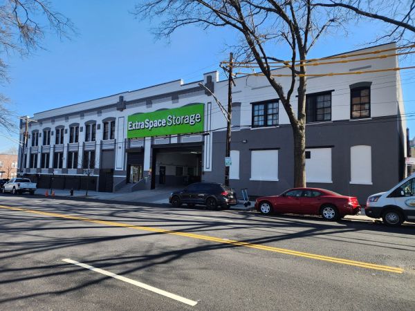 Extra Space Storage - 8878 - Bronx - Bronx Boulevard - 3240 Bronx Boulevard