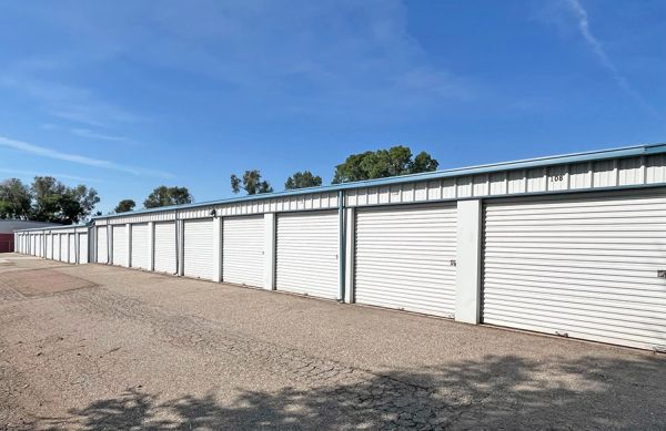 Lockaway Storage - 1st Street - 1336 East 1st Street