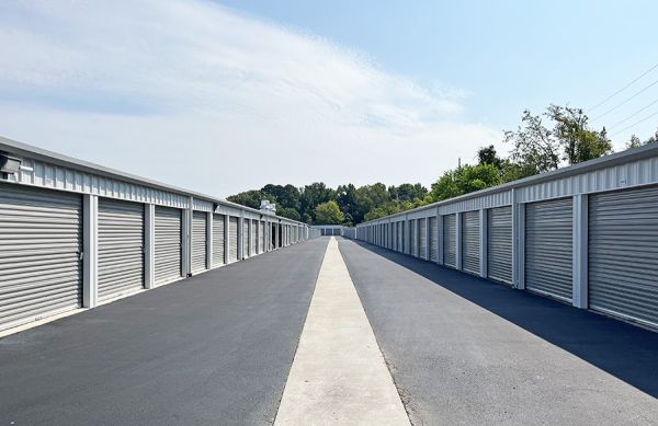 Lockaway Storage - Richmond Rd - 5718 Richmond Road