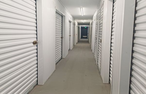 StaxUP Storage - Woodside - 12202 Woodside Ave