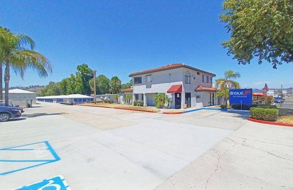 StaxUP Storage - Woodside - 12202 Woodside Ave