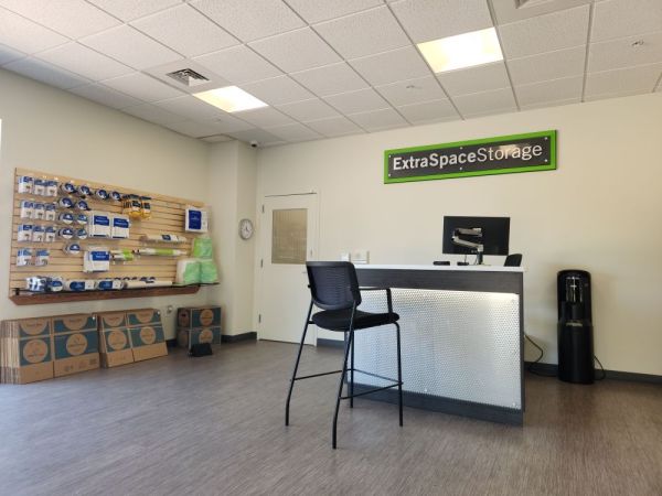 Extra Space Storage - 3870 - St Petersburg - Gandy Blvd N - 9999 Gandy Boulevard North