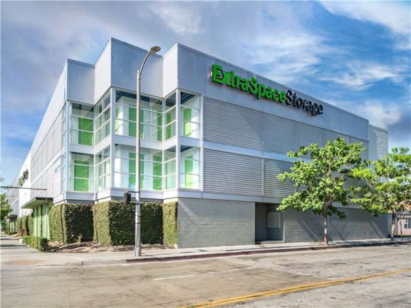 Extra Space Storage - 1235 - Los Angeles - S Central Ave - 6033 South Central Avenue