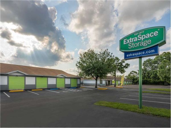 Extra Space Storage - 8251 - East Tampa - 601 S Falkenburg Rd - 601 South Falkenburg Road